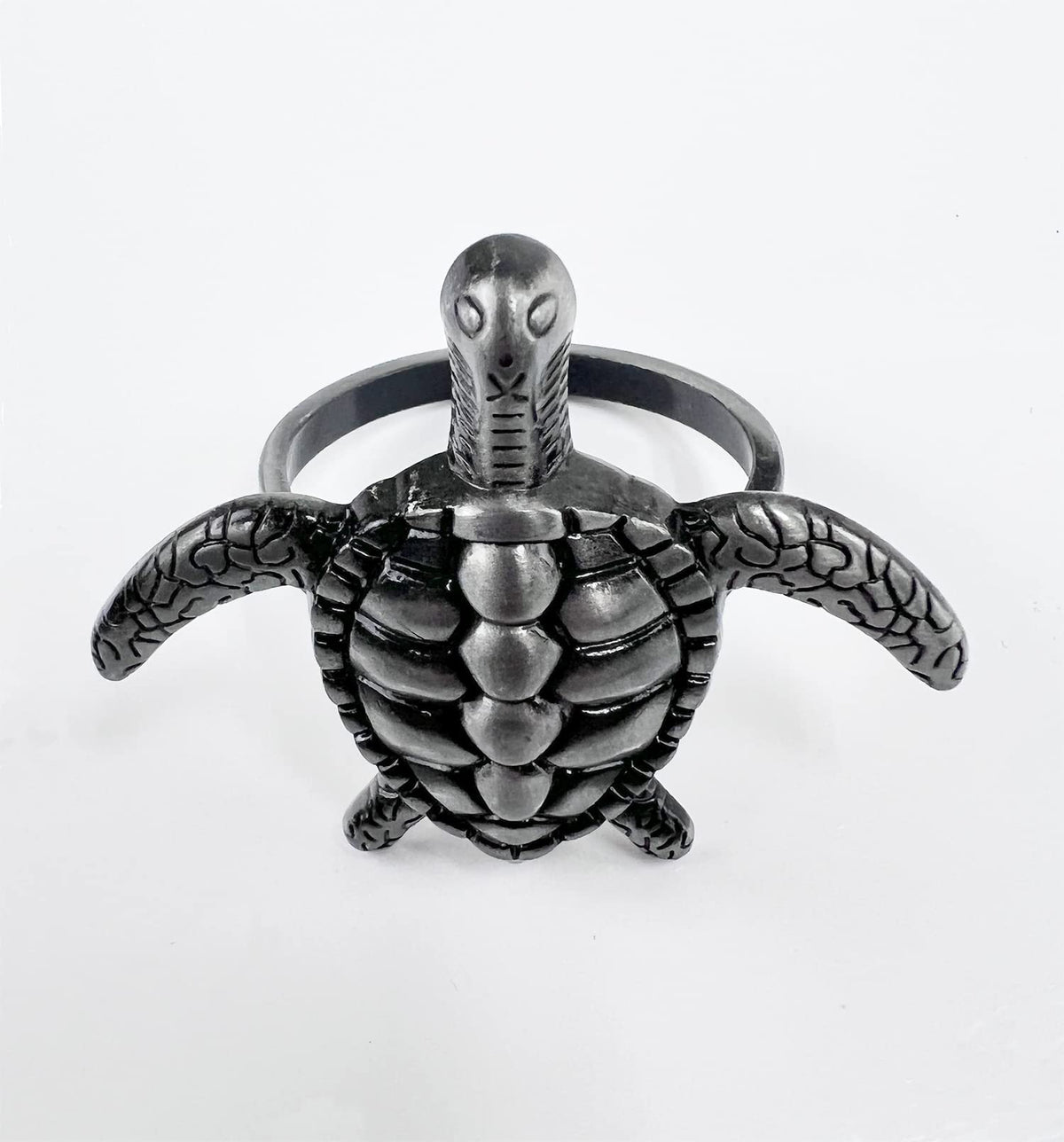 Fennco Styles Nature's Touch Sea Turtle Metal Napkin Rings, Set of 4 – Bronze Sea Creatures Napkin Holders for Family Dinner, Themed Party, Table Décor, Banquets, Holidays and Special Occasion