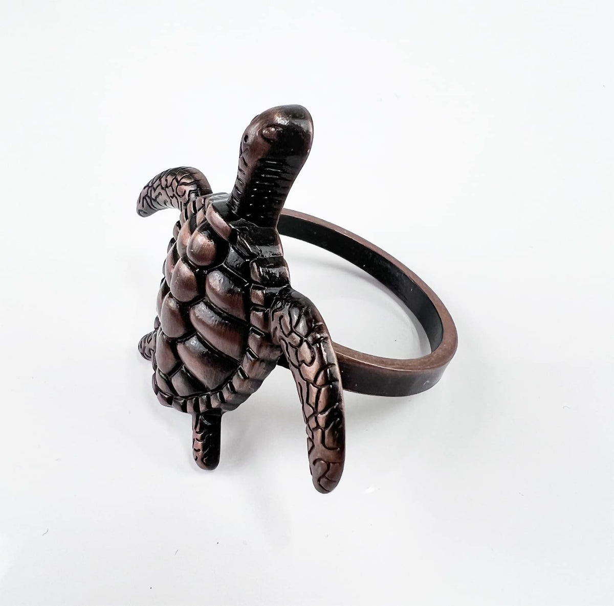 Fennco Styles Nature's Touch Sea Turtle Metal Napkin Rings, Set of 4 – Bronze Sea Creatures Napkin Holders for Family Dinner, Themed Party, Table Décor, Banquets, Holidays and Special Occasion