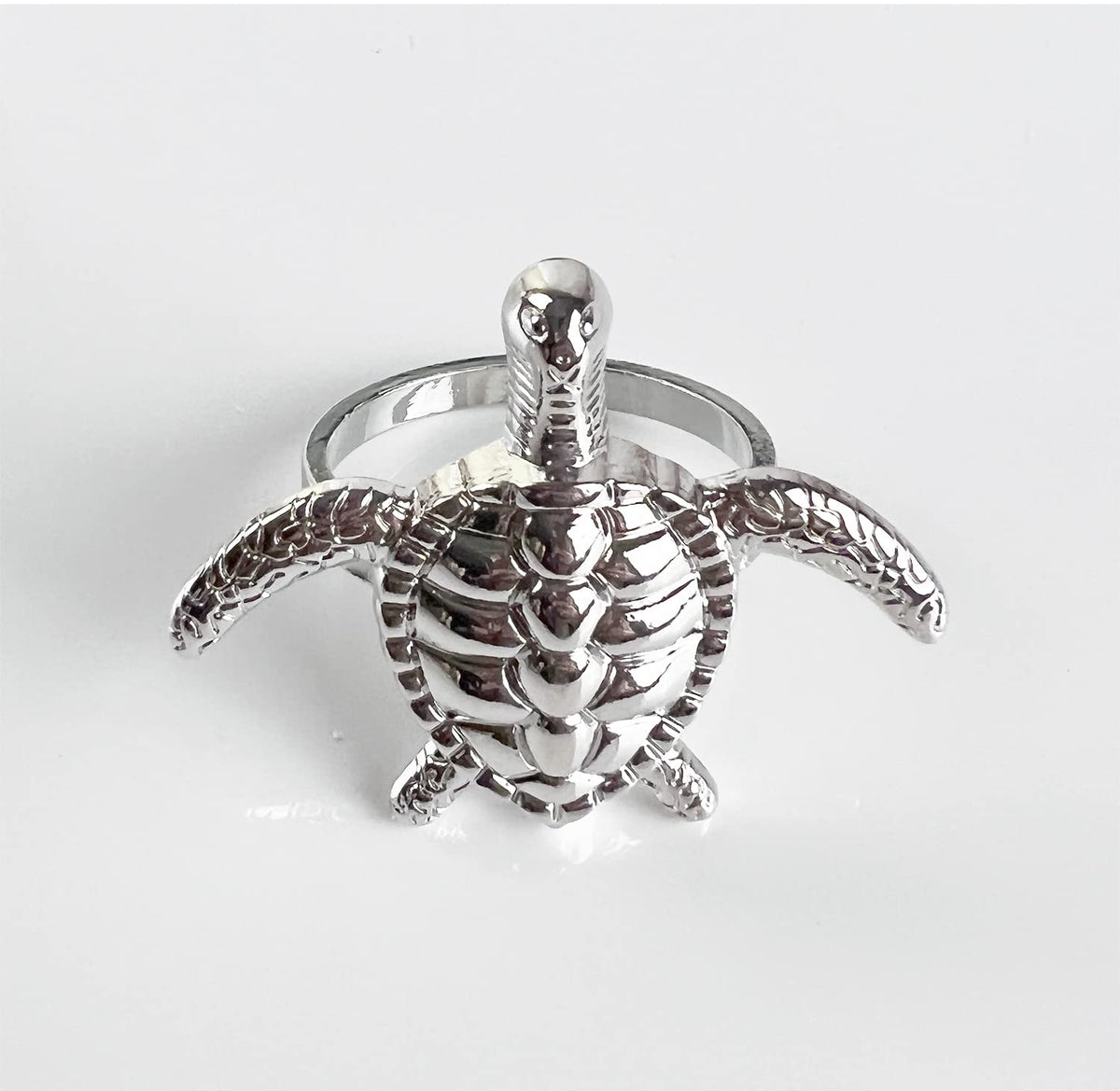Fennco Styles Nature's Touch Sea Turtle Metal Napkin Rings, Set of 4 – Bronze Sea Creatures Napkin Holders for Family Dinner, Themed Party, Table Décor, Banquets, Holidays and Special Occasion