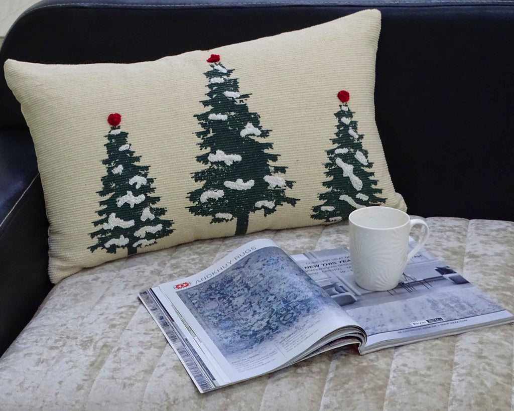 Vibhsa Christmas Throw Pillow for couch 14" x 24"