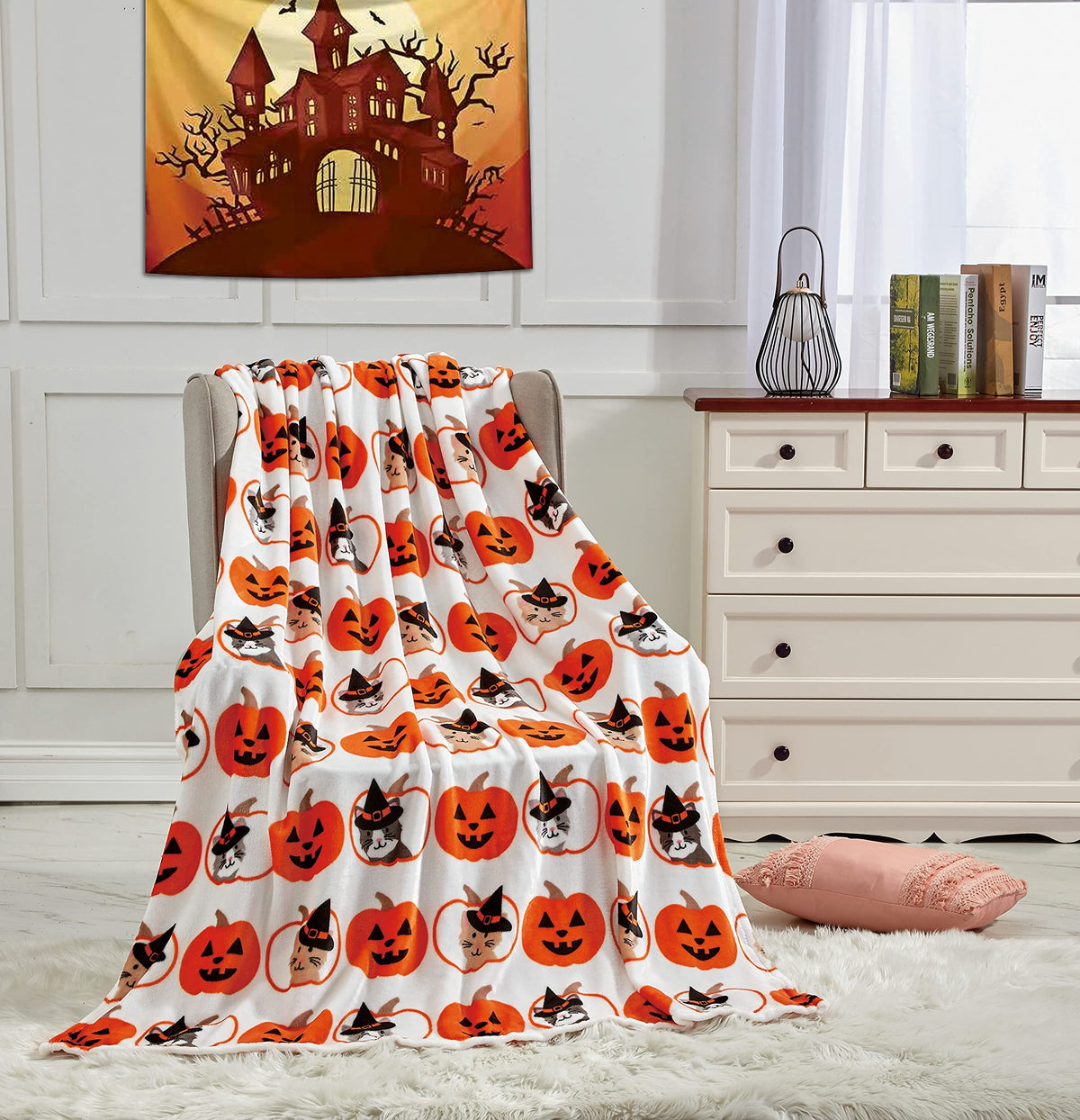Decor&More Happy Halloween Microplush Throw Blanket (50" x 60")