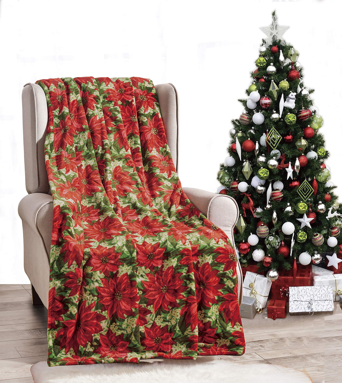 Decor&More Home Essentials Christmas Throw