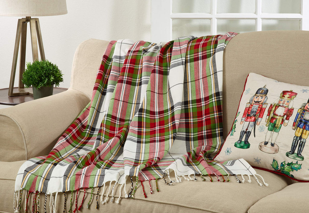 Fennco Styles Country Plaid Tassel 100% Cotton Throw 50 x 60 Inch - Black Red Blanket for Couch, Living Room, Bedroom, Christmas Décor and Everyday Use