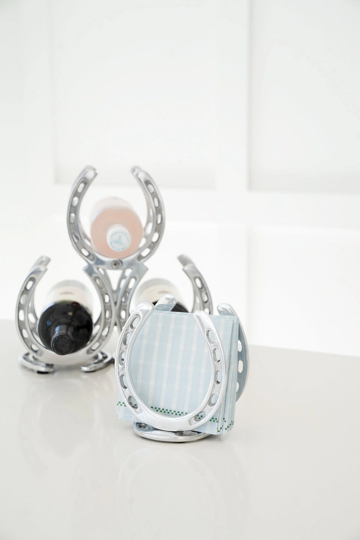 Huntley Horseshoe Napkin Holder, Aluminum Silver Finish