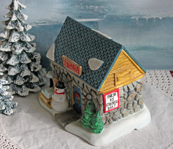 Dickens Collectibles Frost's Ice House, Lighted