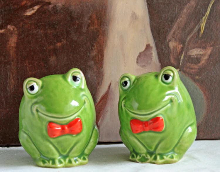 Occupied Japan Frog Salt & Pepper Shakers, H952