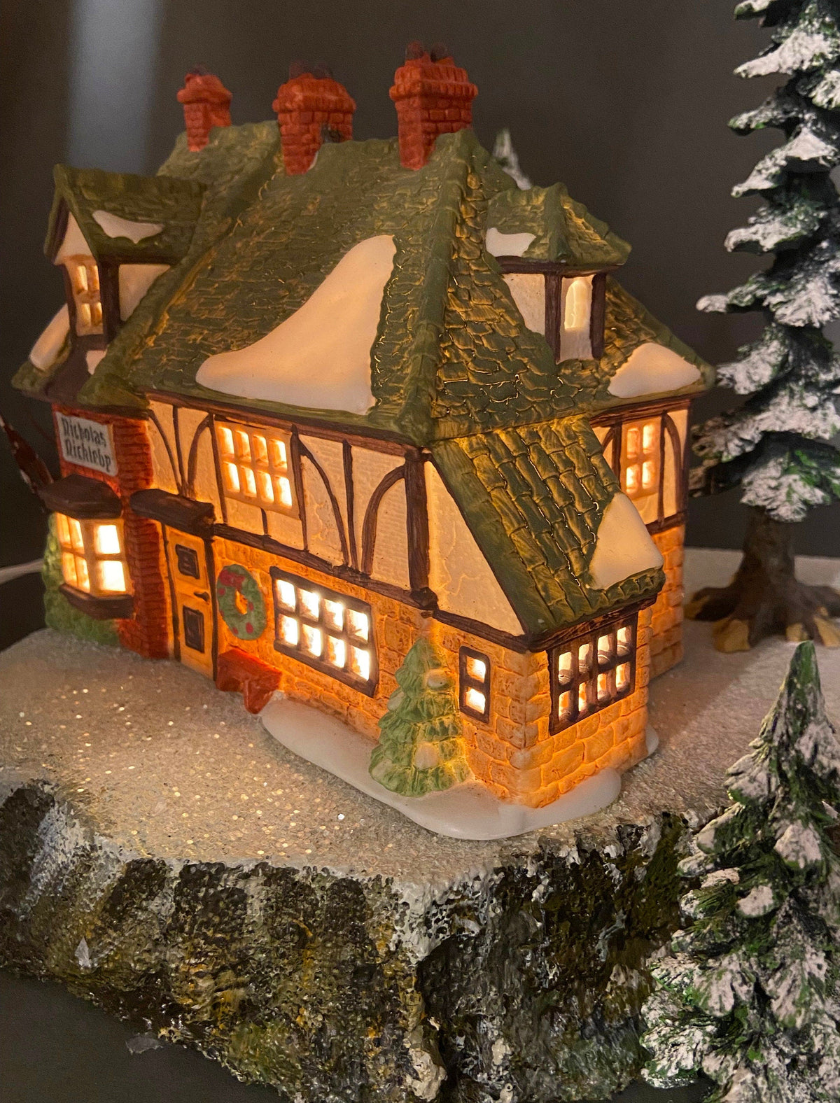 Department 56 Nicholas Nickleby Cottage, New England Village