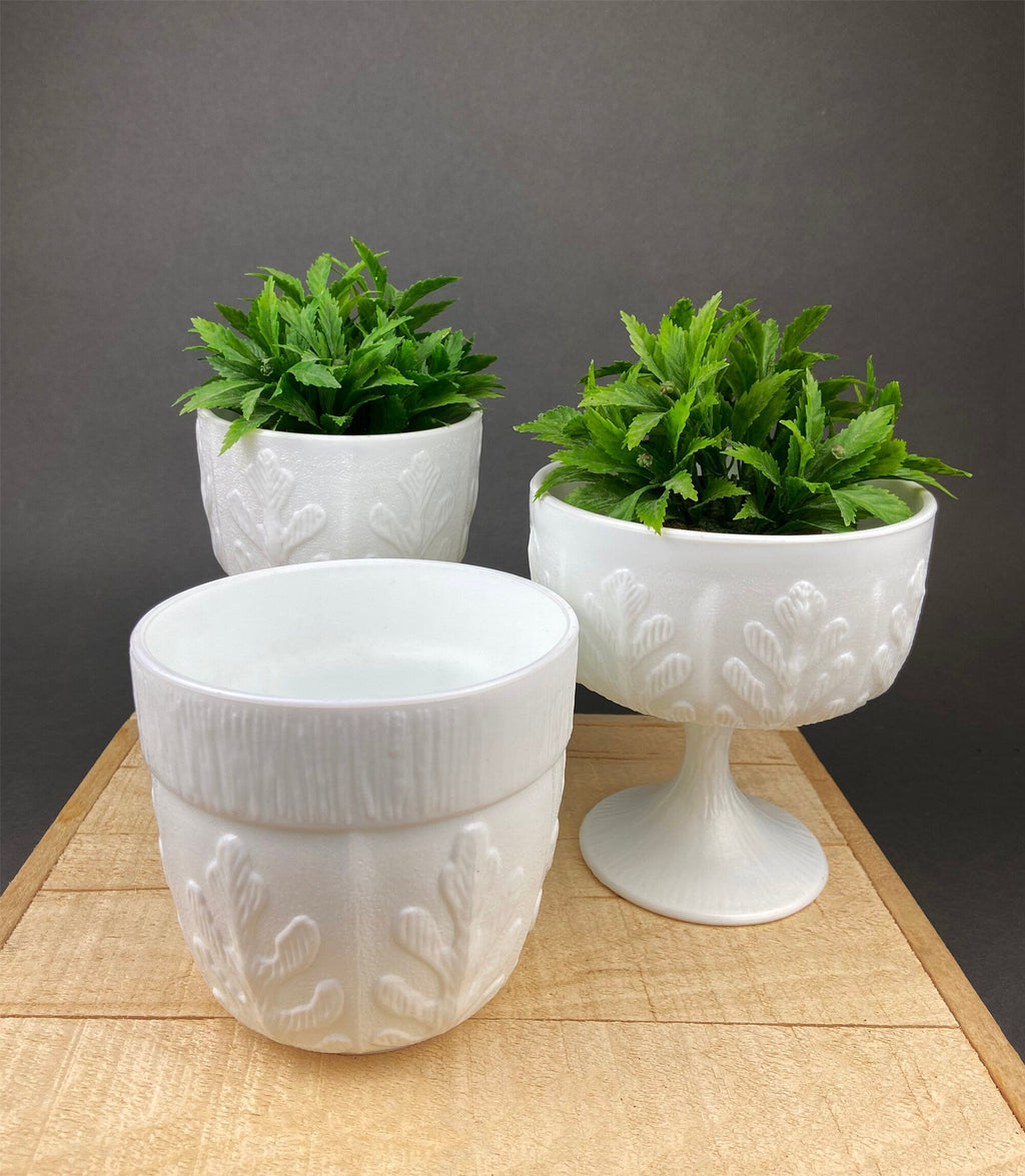 F.T.D. 1975 Milk Glass Oak Leaf Planters, Set of 3