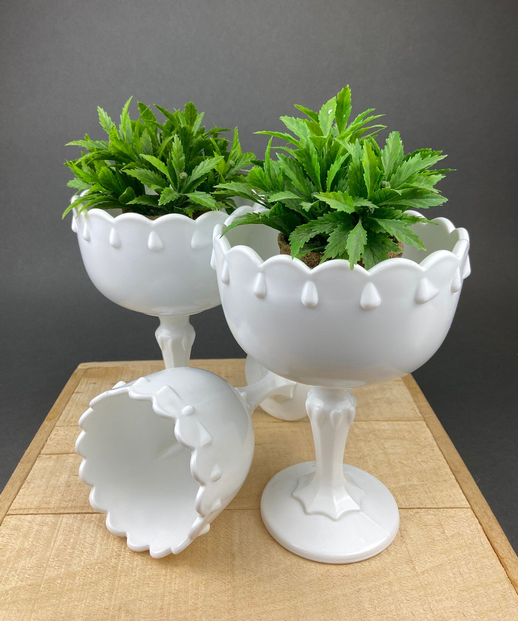 F.T.D. 1975 Milk Glass Oak Leaf Planters, Set of 3