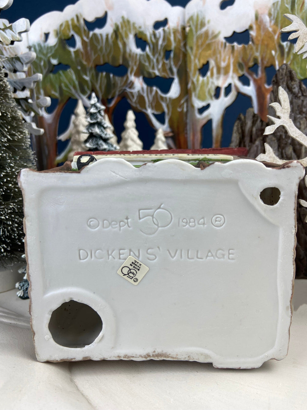 Department 56 Crowntree Inn, Dickens' Village