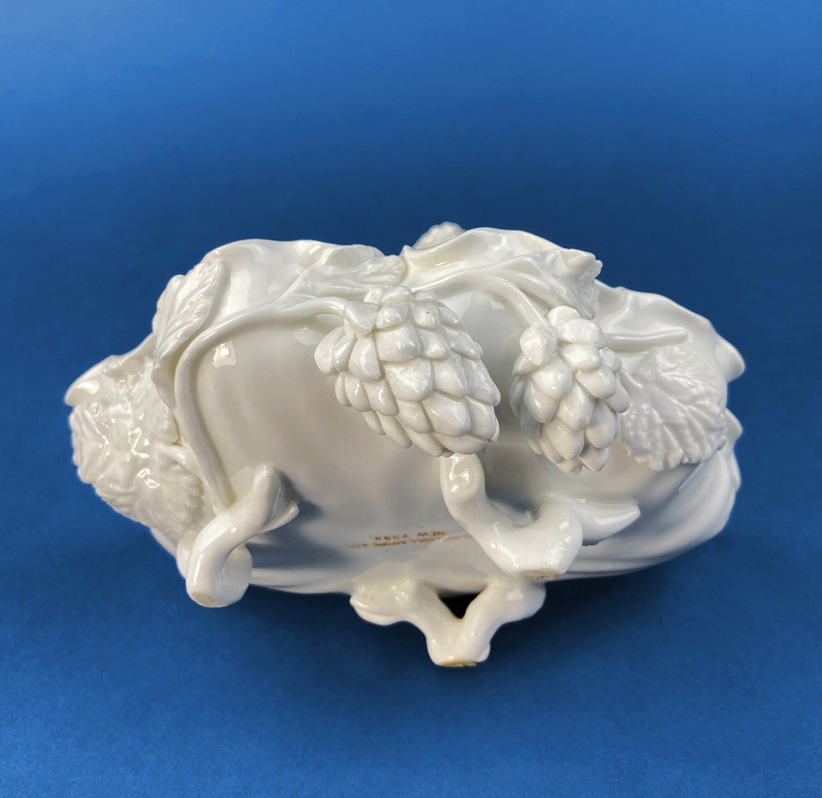 Gilman Collection Amore Cupid Porcelain Soap Dish