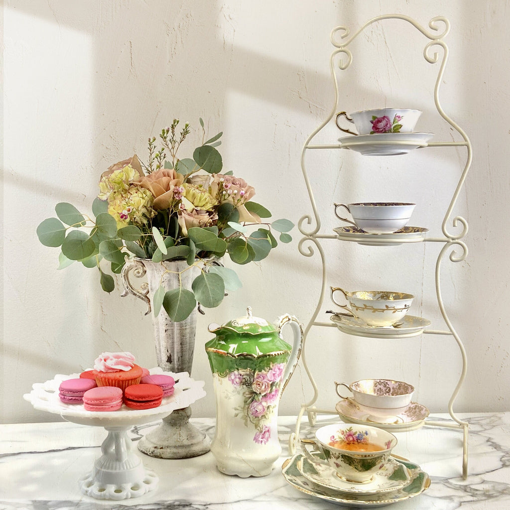 Elizabethan Bone China Cupids Cup and Saucer