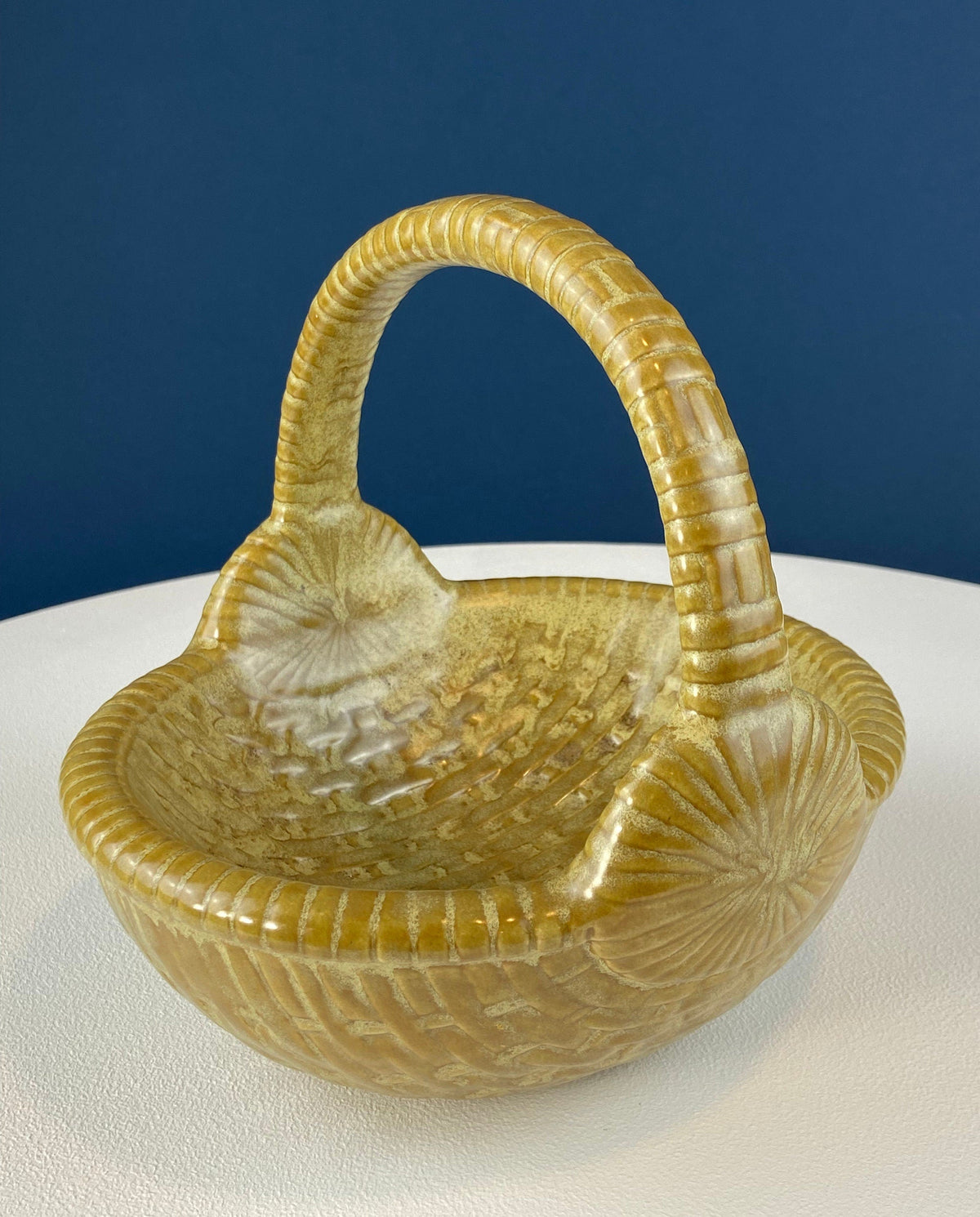 Gold-Brown Ceramic Wicker-Look Egg Basket