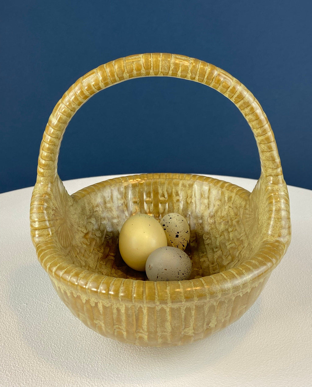 Gold-Brown Ceramic Wicker-Look Egg Basket