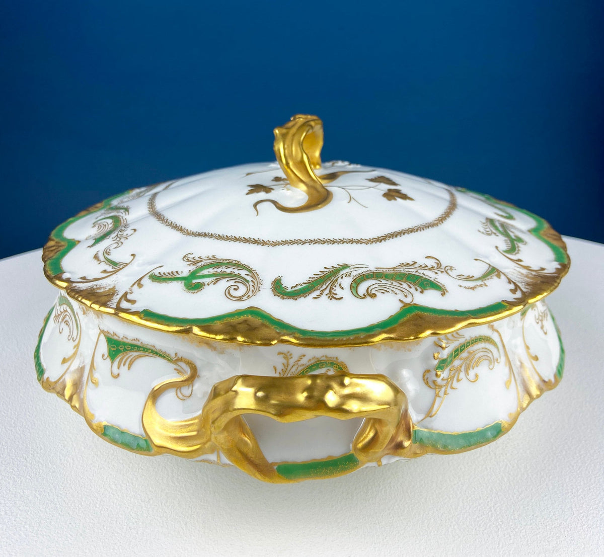 Wedgwood Violet Oval Tureen