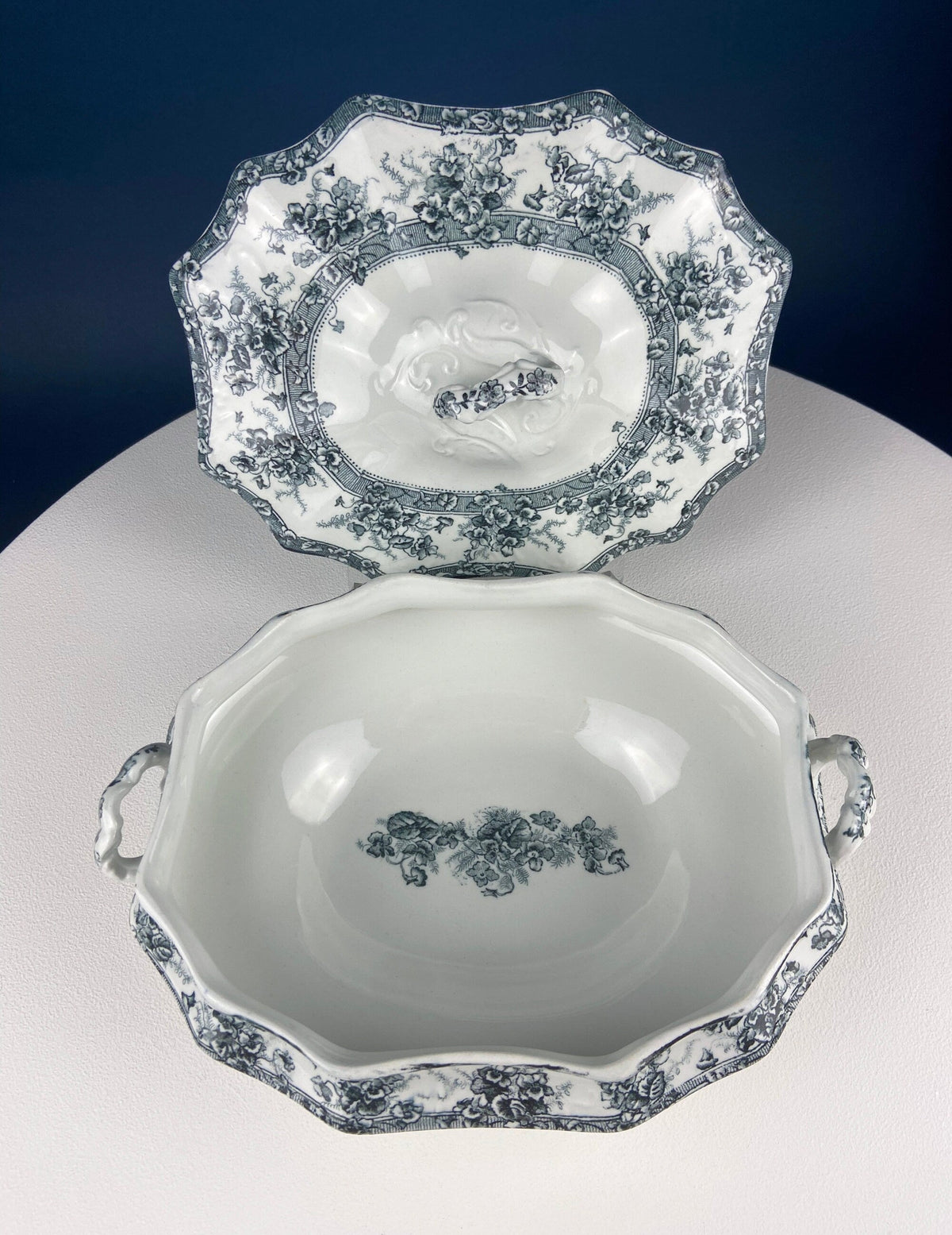 Wedgwood Violet Oval Tureen