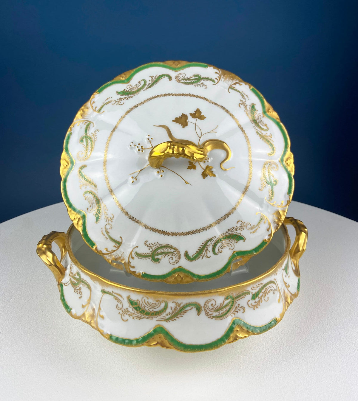 Wedgwood Violet Oval Tureen