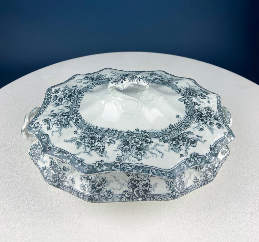 Wedgwood Violet Oval Tureen