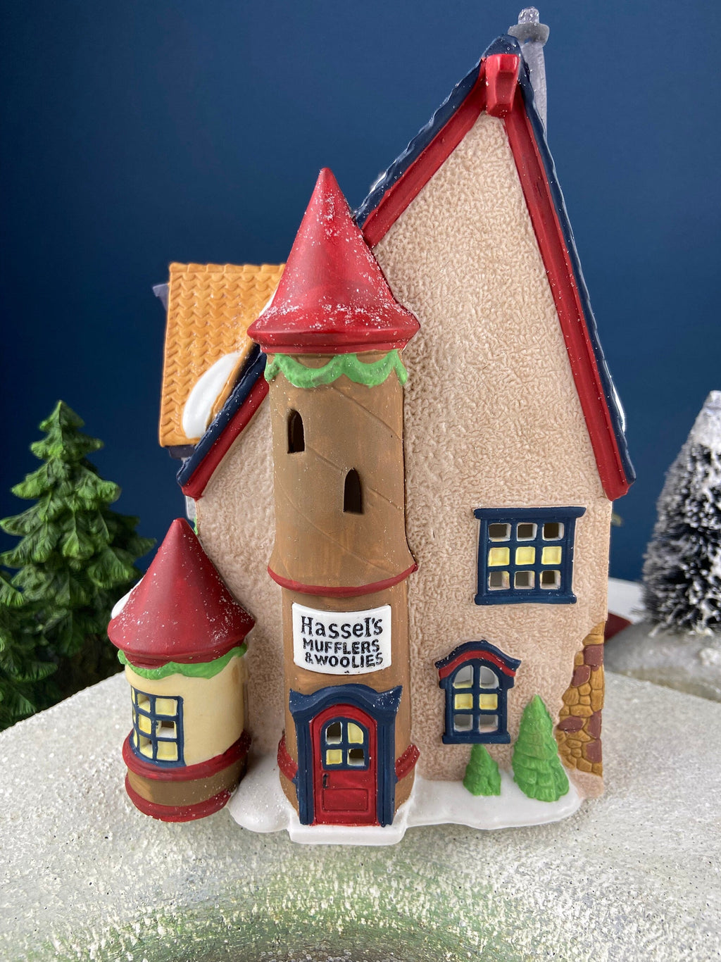 Department 56 Tassy's Mittens & Hassel's Woolies, North Pole