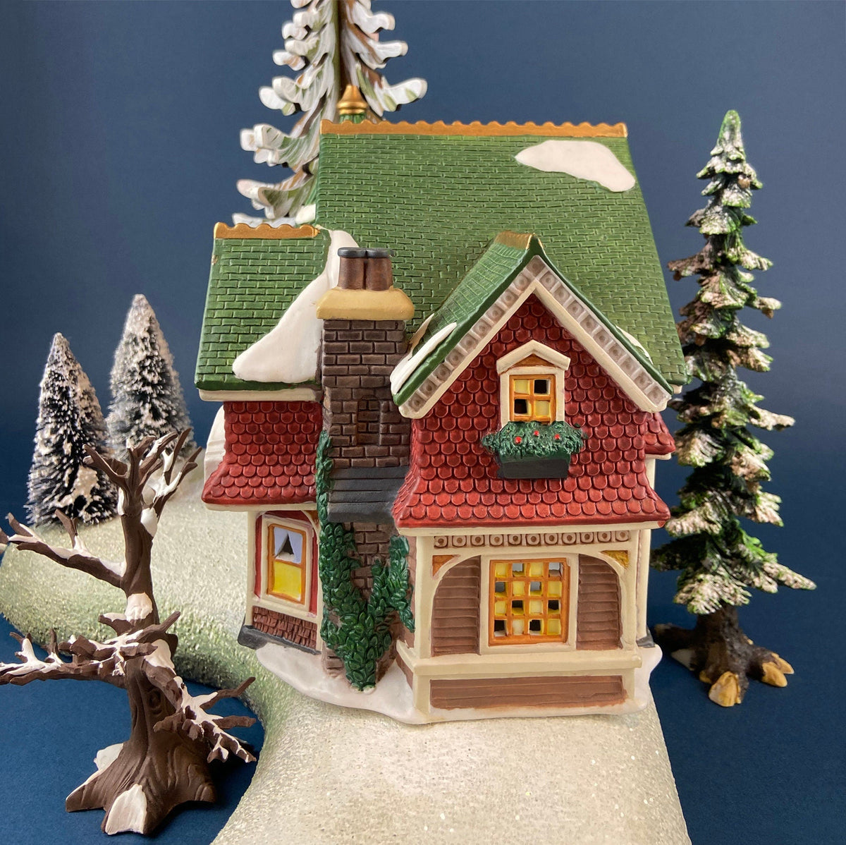 Lighted Porcelain Red Victorian with Green Roof