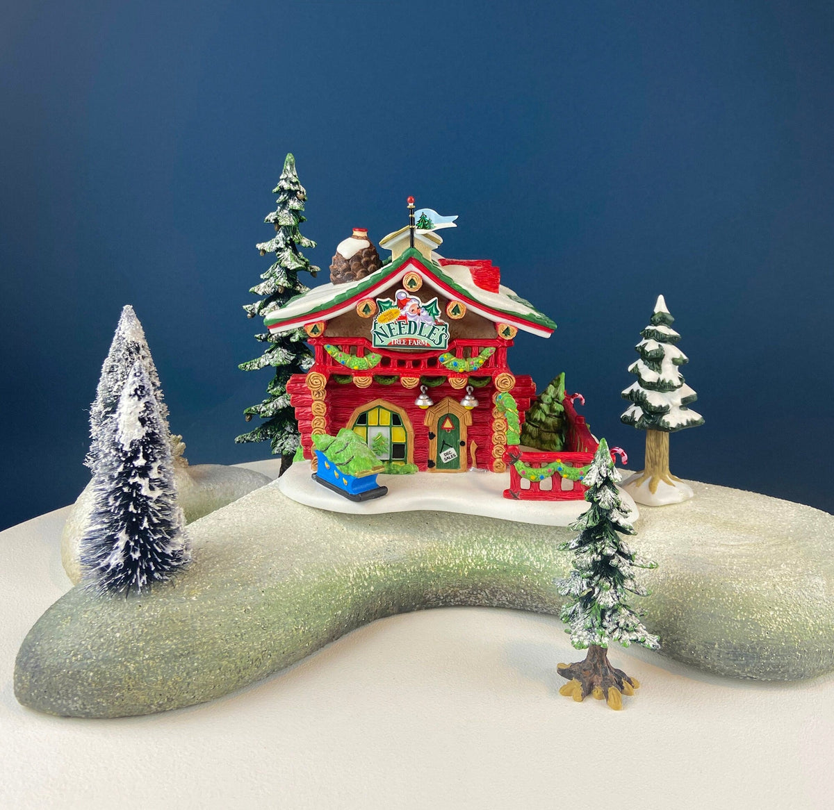 Department 56 Needle's Tree Farm, North Pole Series