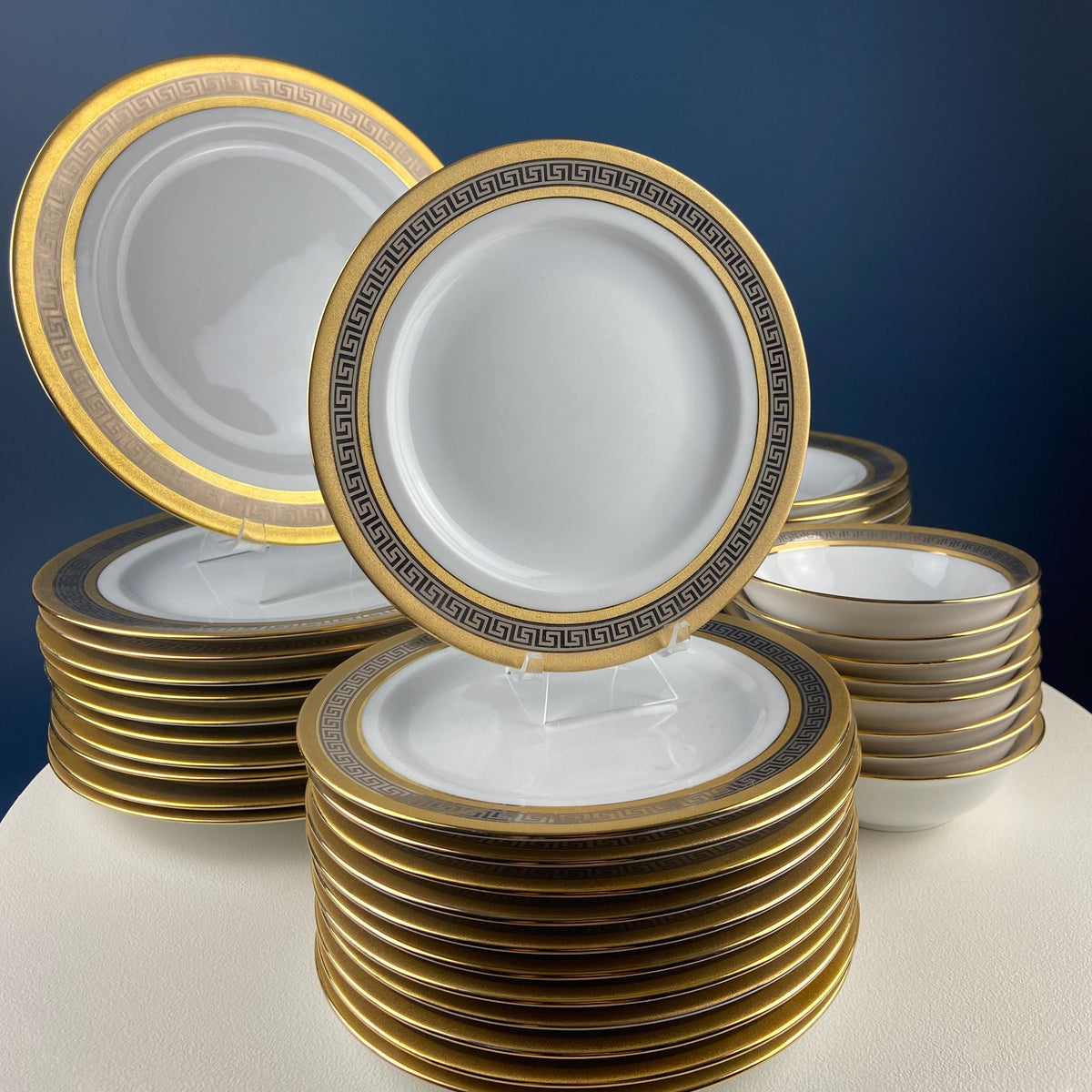 Sheng Xing White, Gold & Platinum Greek Key Dinnerware, 42 Pieces