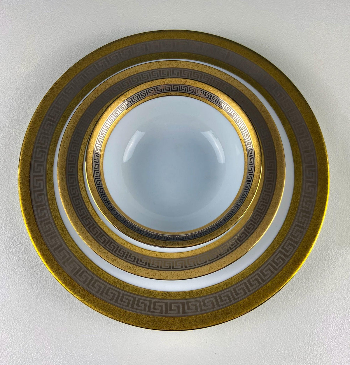 Sheng Xing White, Gold & Platinum Greek Key Dinnerware, 42 Pieces