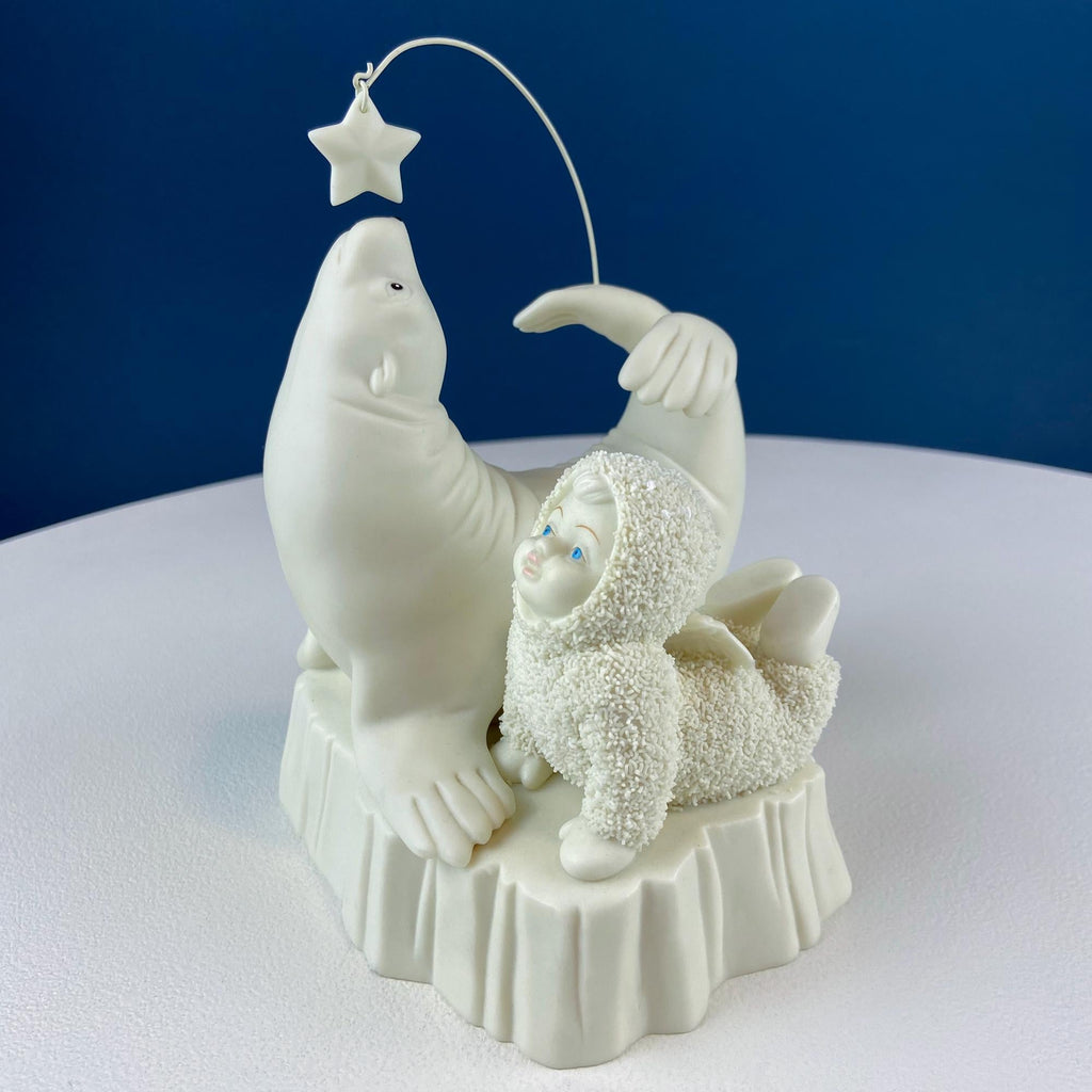 Polar Pals Lighted Tree Figurine