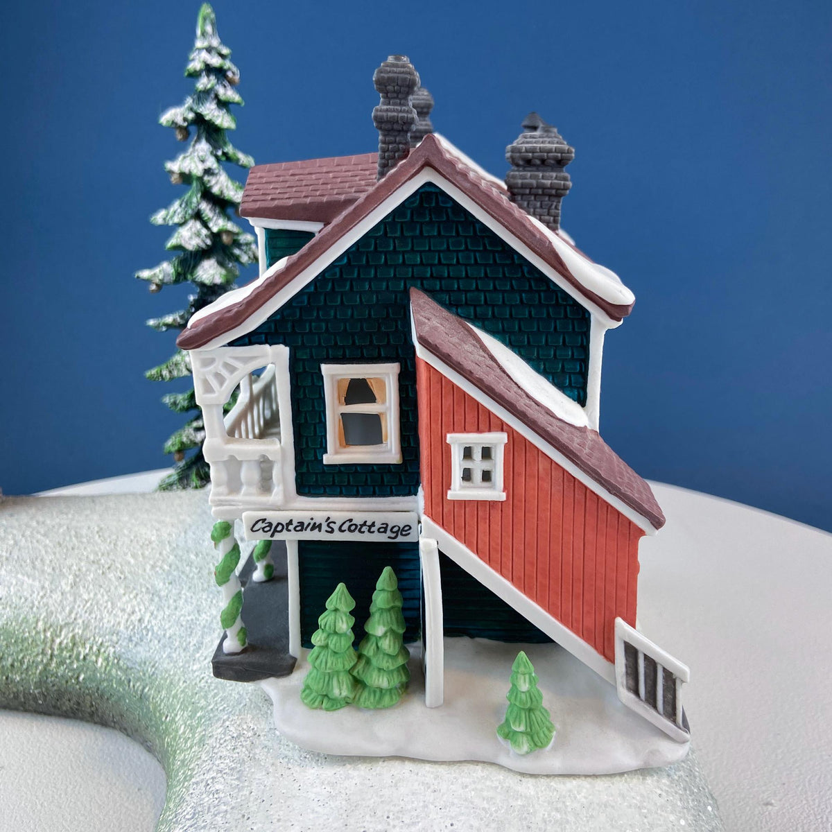 Department 56 Captain's Cottage, New England Village