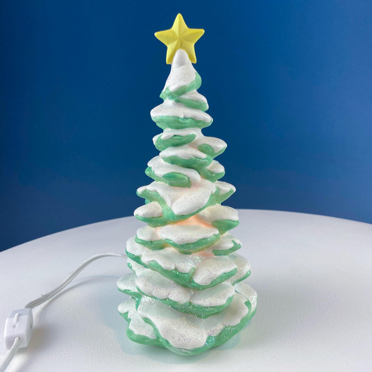 Polar Pals Lighted Tree Figurine