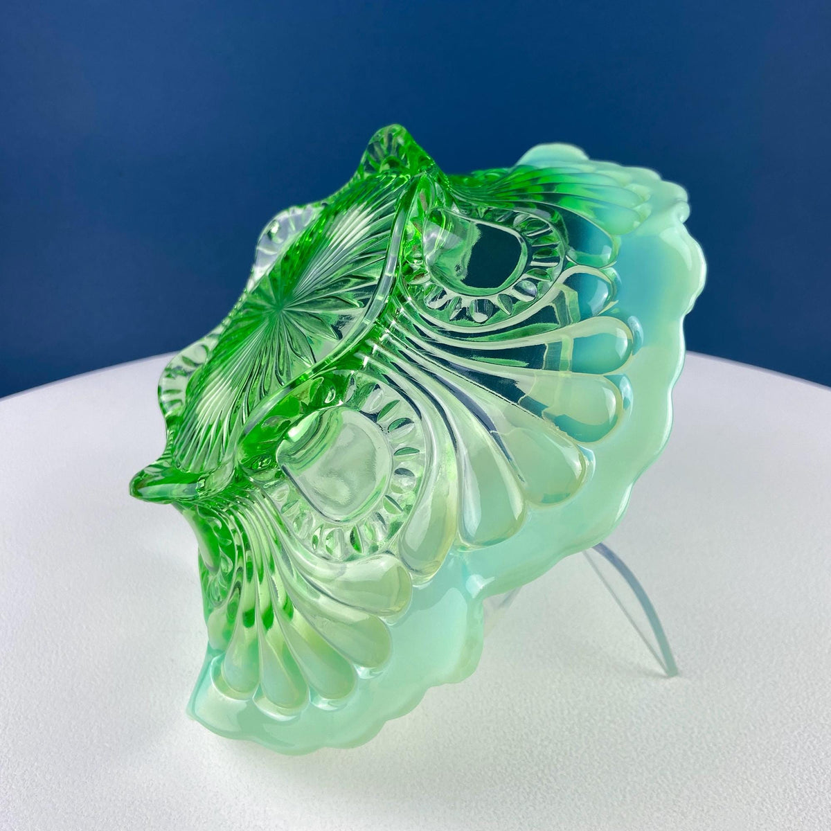 Fenton Emerald Green Footed Bowl with Opalescent Edge