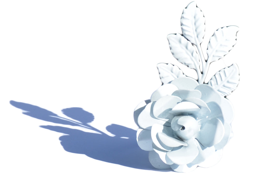Vibhsa White Rose Napkin Rings | Set of 4