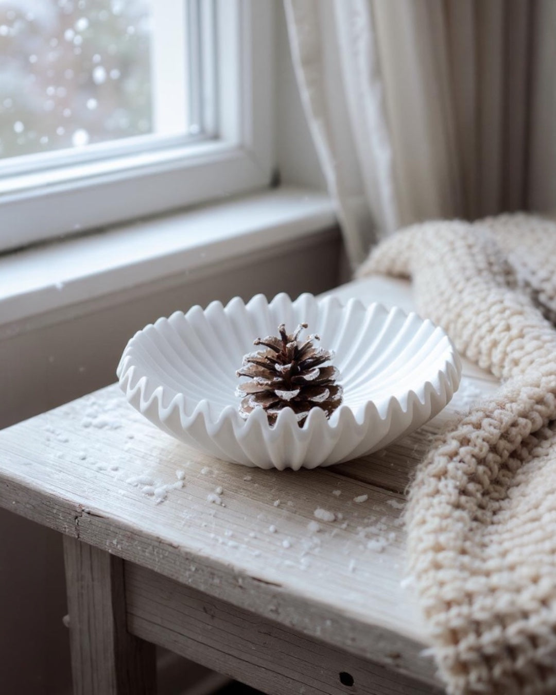 Matte White Ripple Ceramic Decorative Dish | 2 Sizes